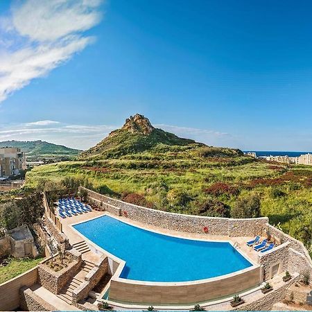 Your Room, Your Apartment, Your Shared Pool Marsalforn Esterno foto