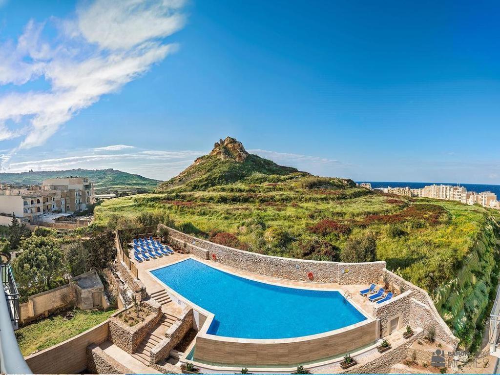 Your Room, Your Apartment, Your Shared Pool Marsalforn Esterno foto