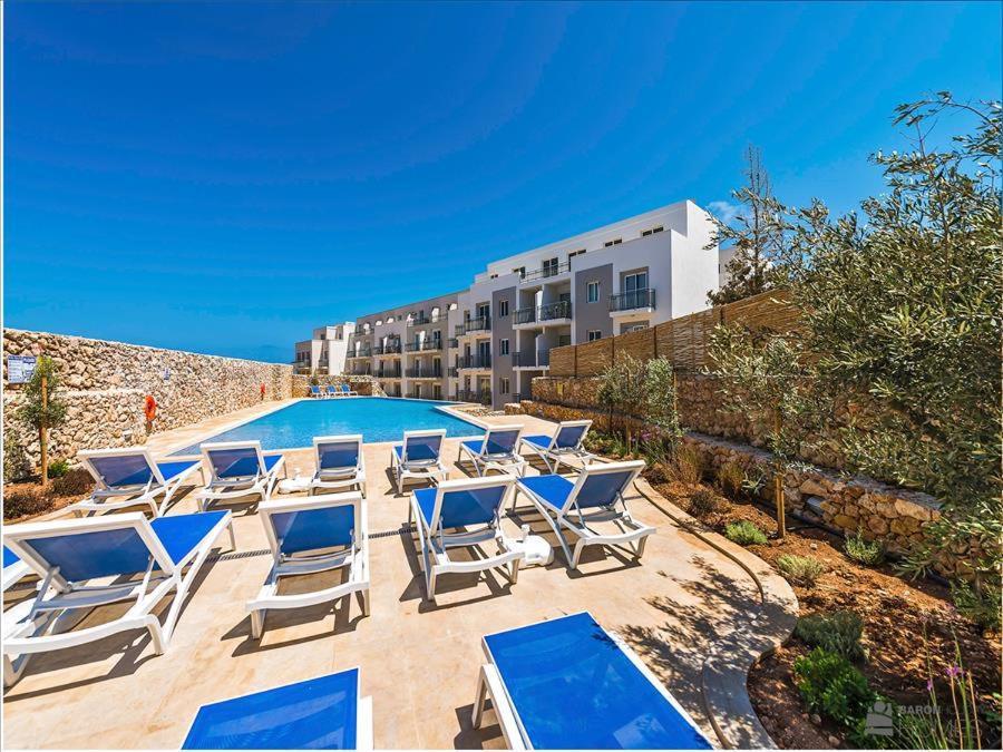 Your Room, Your Apartment, Your Shared Pool Marsalforn Esterno foto
